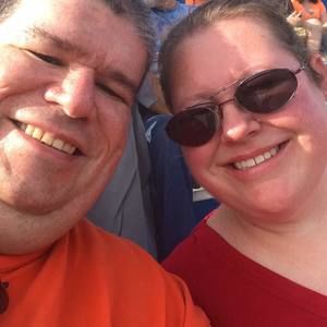 Meet your Posher, Dorraine